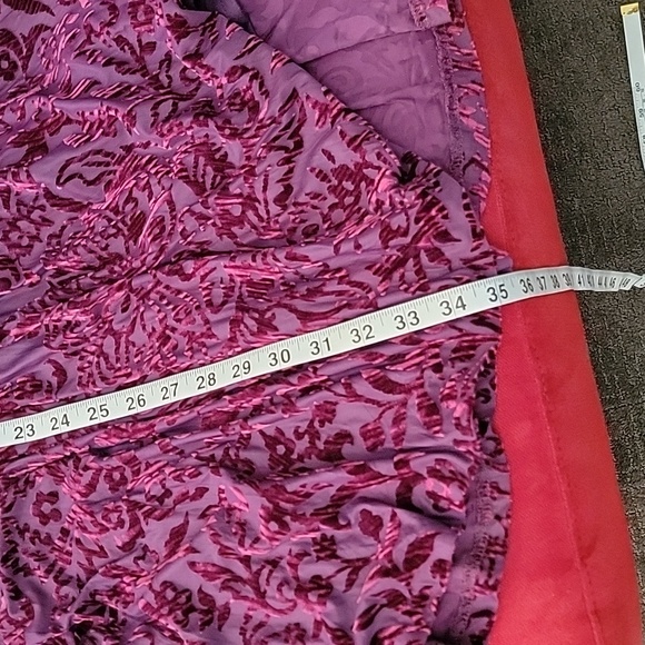 Paris Hues Flocked Feel Babydol Dress w/ Bell Sleeves purple/burgundy sz XL - Picture 16 of 16